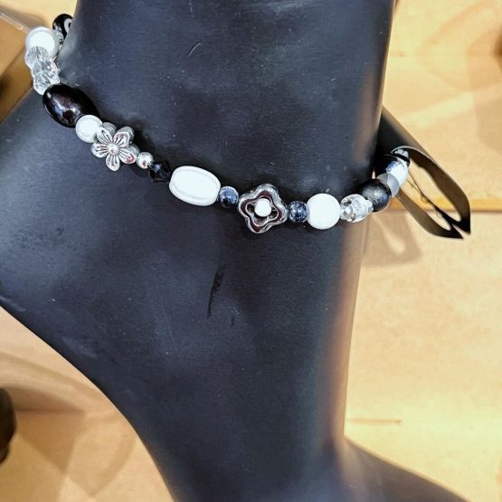 Vintage anklet mono