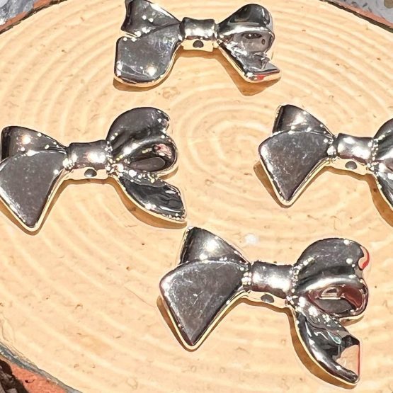 (BP104) 5 x Metallic Bow Beads