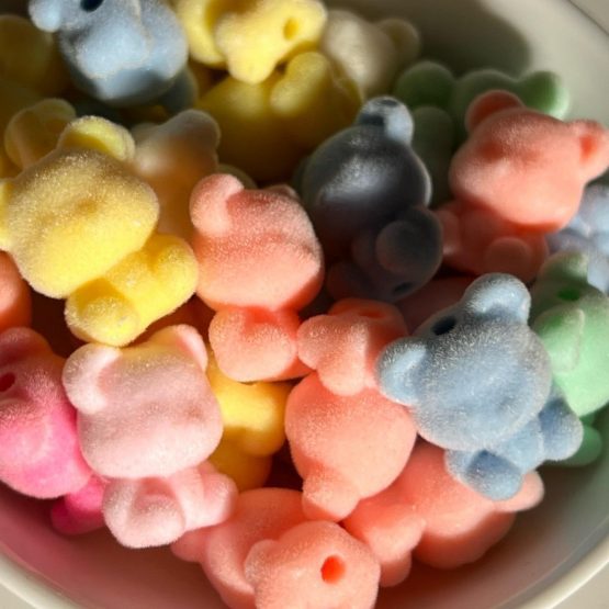 (BP105) 5 x Flocked Teddy Beads
