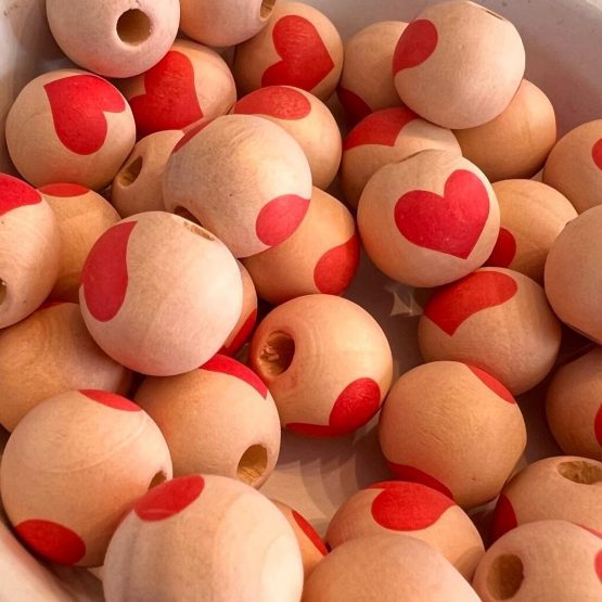 (BP117) 5 x Heart Beads