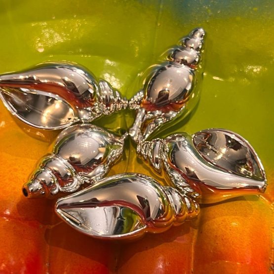 (BP149) 5 x Silver Shell Beads
