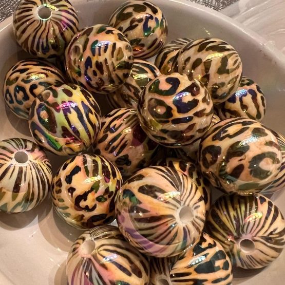(BP153) 1 x 20mm animal print Bead