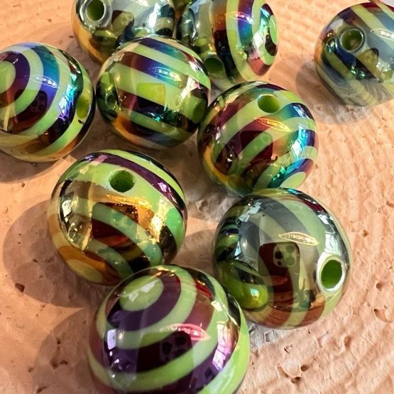 (BP161) 5 x Green Stripe Beads