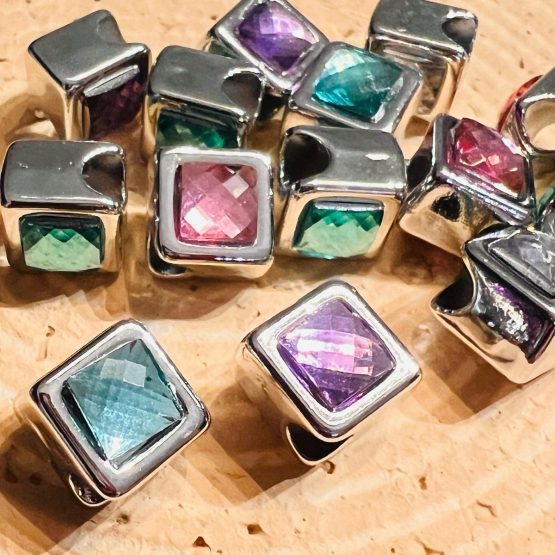 (BP228) 10 x 12mm Diamon coloured spacer beads