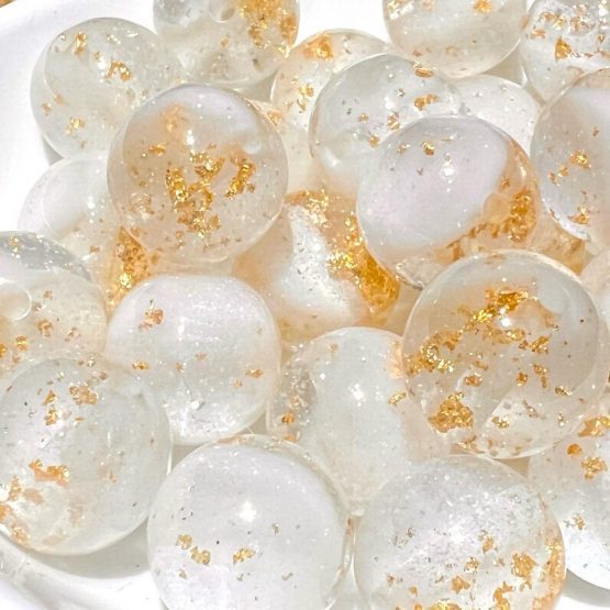 (BP297) White Gold Flake Beads