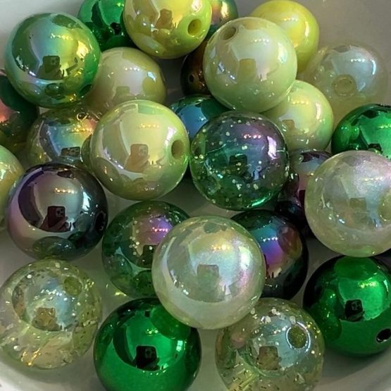 (BP329) 10 x 16mm green mix Beads