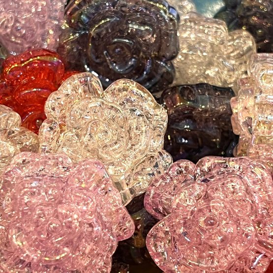 (BP32) 4 x large flower beads