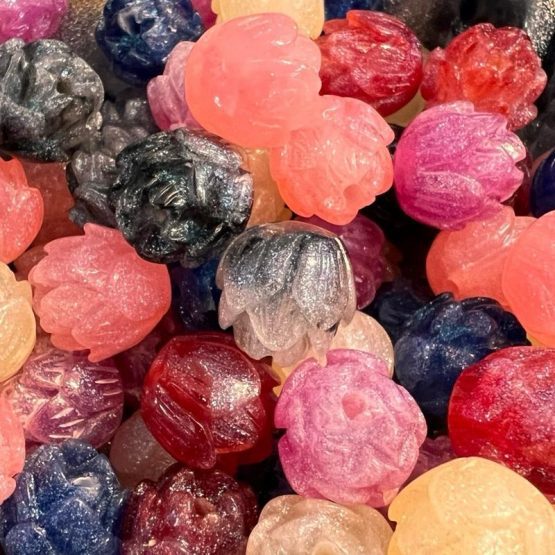 (BP358) 10 x 12mm carved Rose beads