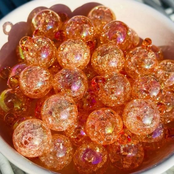 (401) 10 x Orange crackle charm pendant