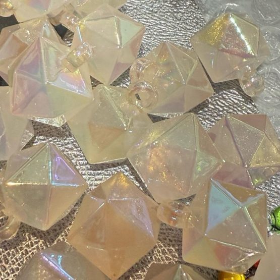 (CHARM 431) 10 x Peach Shimmer hex pendant charm