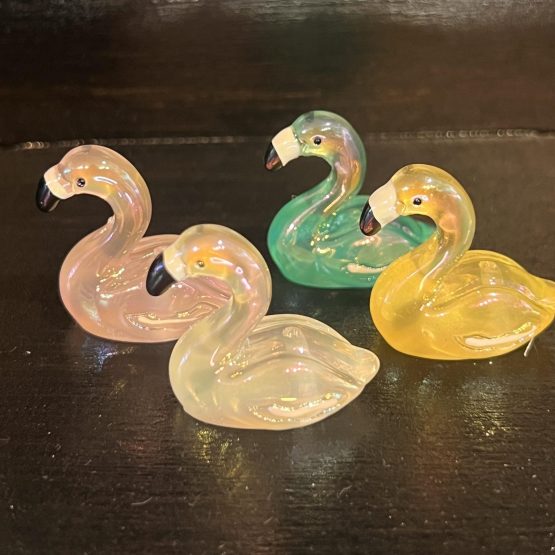 (BP54) 4 x Flamingo beads