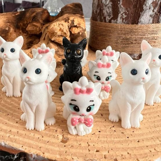 (BP FB) 1 x cat bead