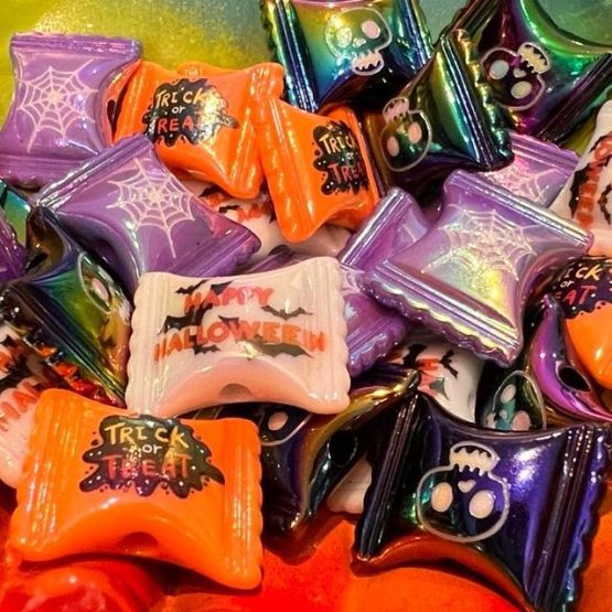(BP FB) 10 x Halloween candy bead mix