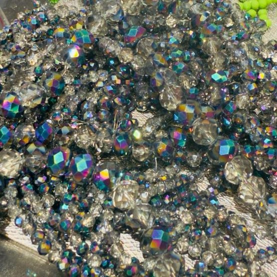 Glass faceted beads STORM