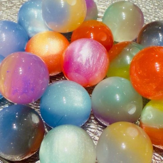 (BP108) 20 x 12mm multi tone cats eye beads
