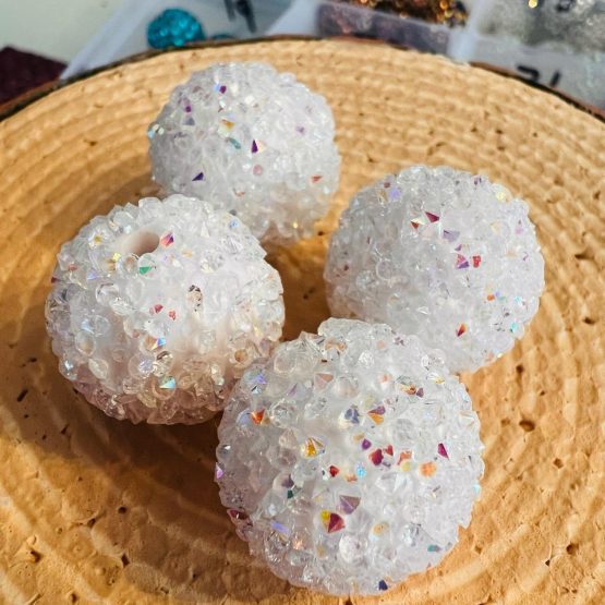 (BP22 08) 1 x 20mm white sugar bead