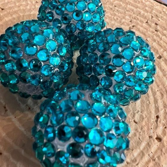 (BP22 19) 1 x 20mm Topaz bead