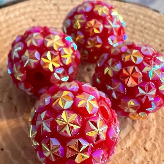 (BP22 26) 1 x 20mm Red star bead