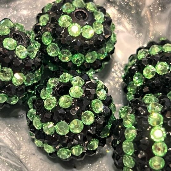(BP22 46) 1 x 20mm Black green bead