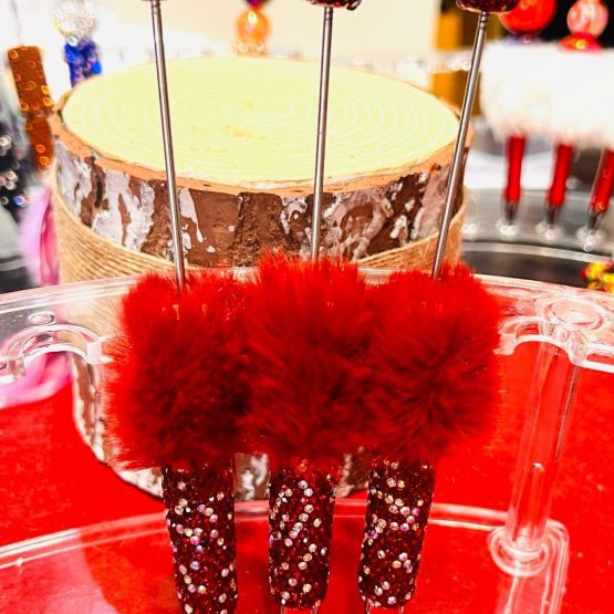 Diamante fluff pen wine