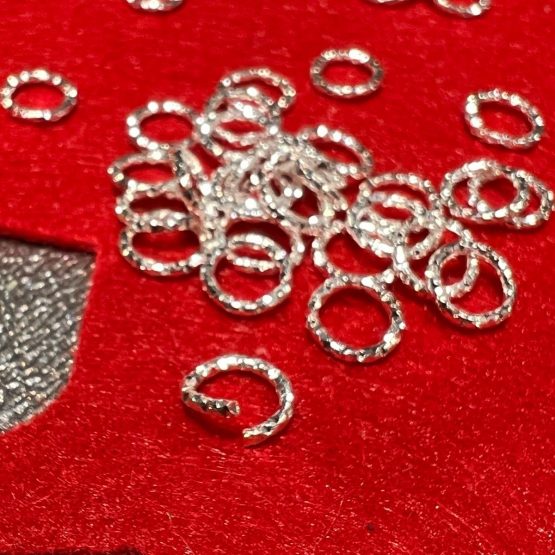 Jump Rings textured
